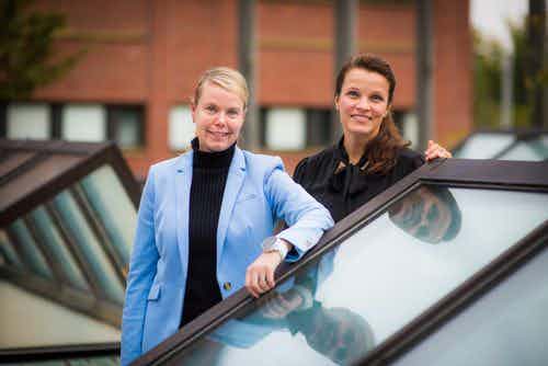 Eteva kuntayhtymän toimitusjohtaja Marika Metsähonkala ja tulosaluejohtaja Johanna Sinkkonen uskovat arvopohjaiseen johtamiseen.